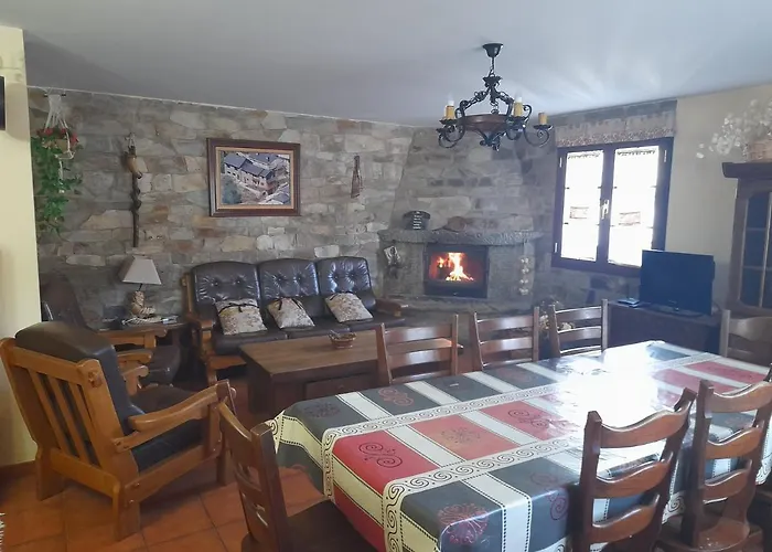 Nieves 샬레 San Ciprián